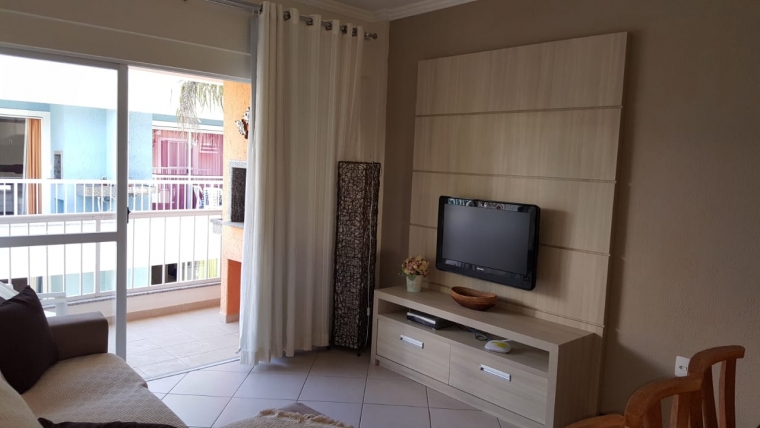 Apartamento 2 Dormitórios praia de Bombas