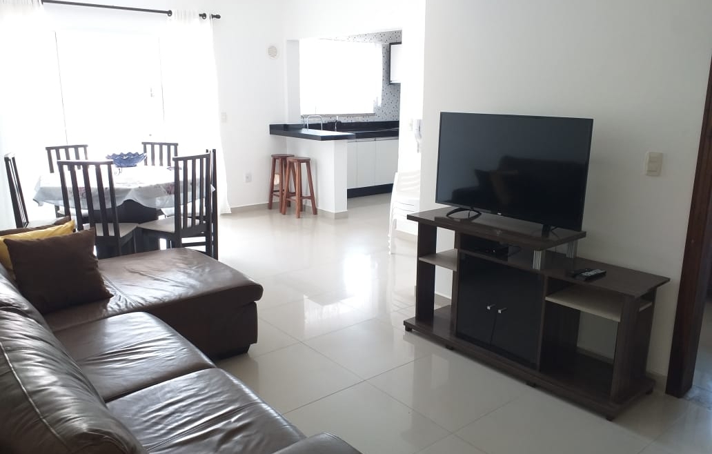 COD A260 – Apartamento com 3 dormitórios na praia de Bombas