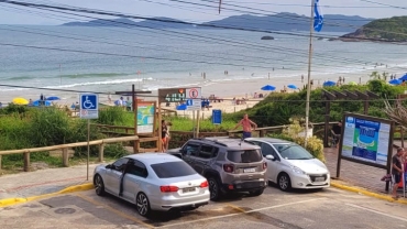 COD A0001 – Apartamento com 3 dormitórios na praia de 4 ilhas