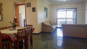 COD VA008 – Apartamento de 3 dormitórios, sendo 1 suíte bem localizado em Mariscal