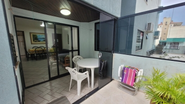 COD A370 – Apartamento com 2 dormitórios em Bombas