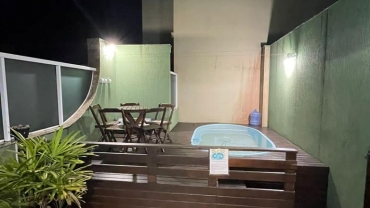COD VA002 – Cobertura com 2 suítes e piscina privativa no centro de Bombas.