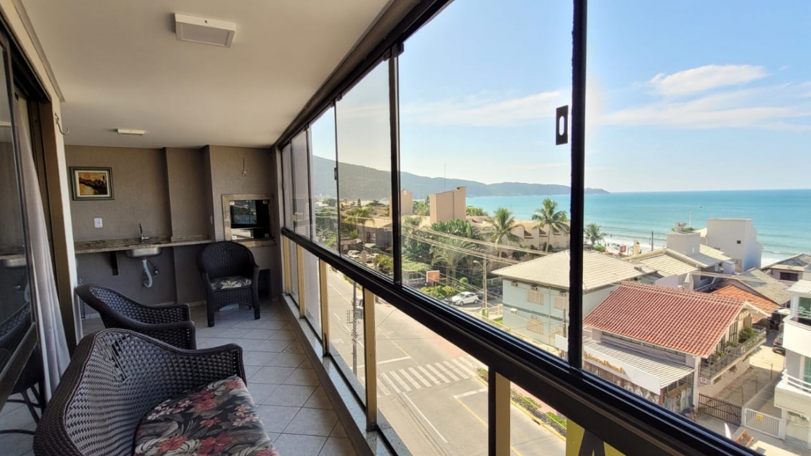 A4044- APARTAMENTO COM VISTA MAR PARA PRAIA DE BOMBAS