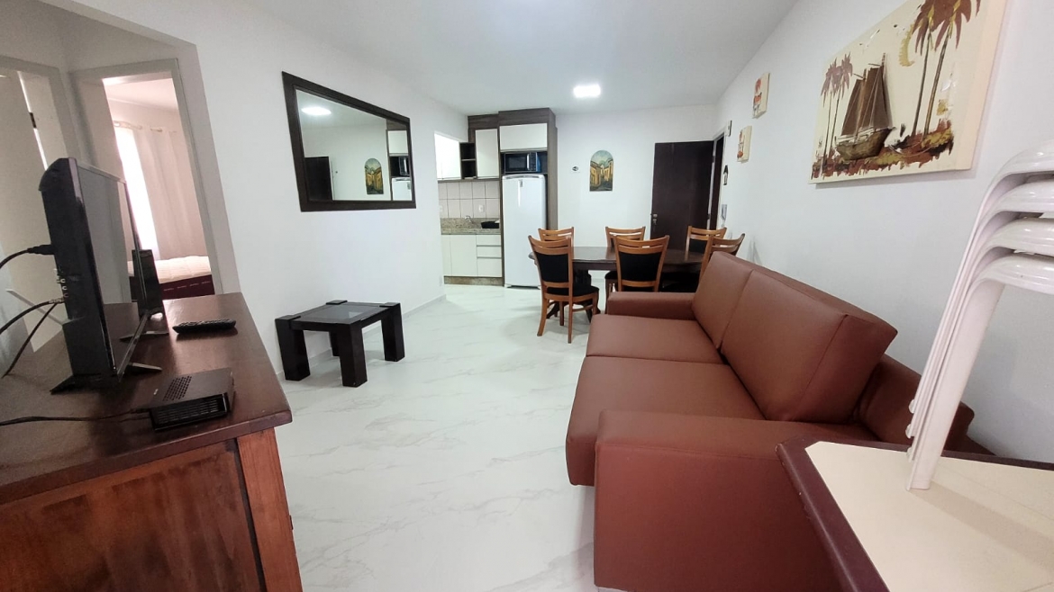 A286- APARTAMENTO SOBRE AVENIDA PRINCIPAL DE BOMBAS