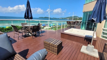 A4041- APARTAMENTO BEIRA MAR NA PRAIA DE BOMBAS