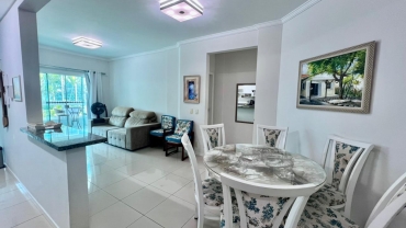 A3036- APARTAMENTO A 80 METROS DA AVENIDA PRINCIPAL DE BOMBAS