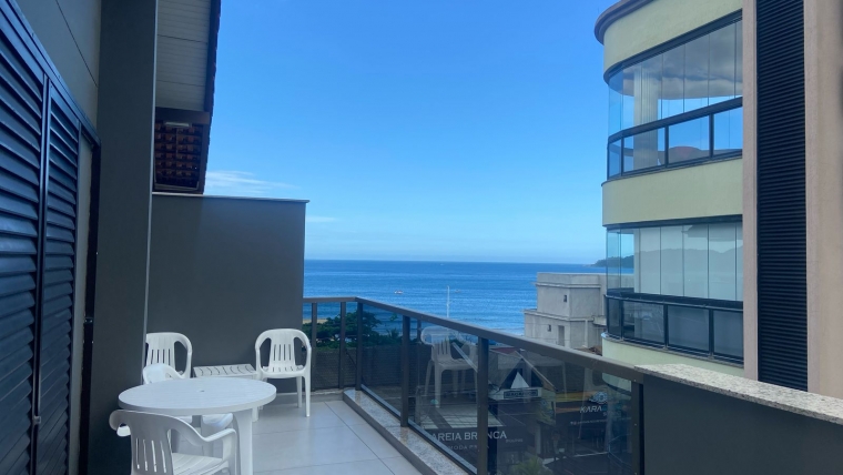 COD A3038- COBERTURA SOBRE AVENIDA PRINCIPAL DE BOMBAS