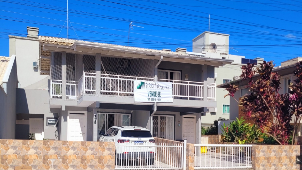 SOBRADOS GEMINADOS Á VENDA