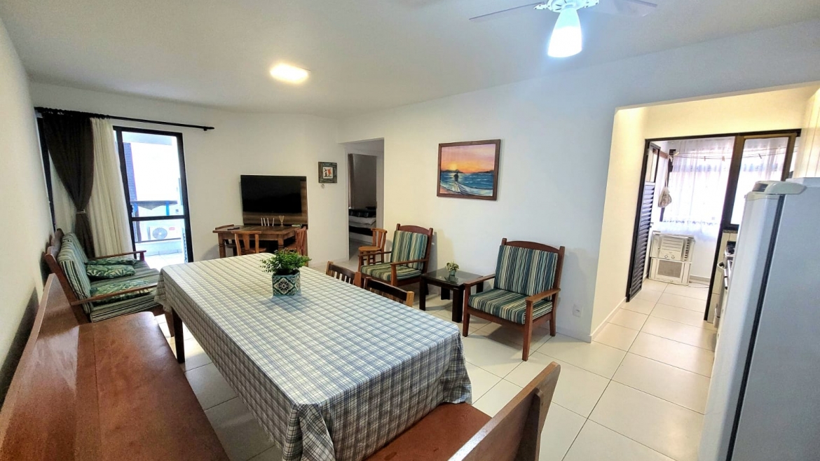 A224- APARTAMENTO SOBRE AVENIDA PRINCIPAL DE BOMBAS